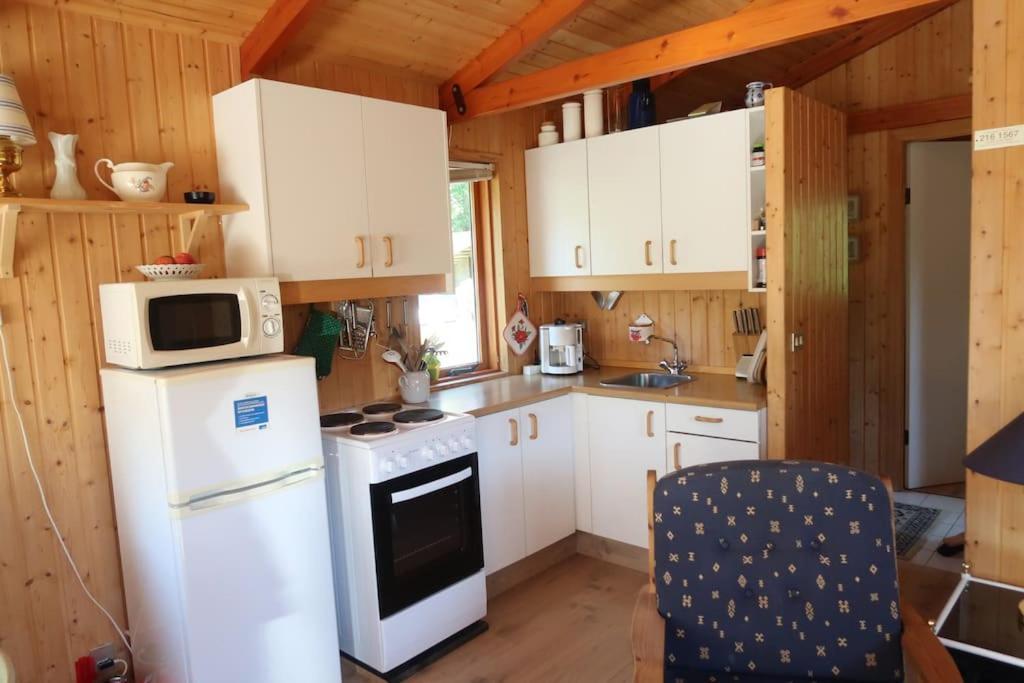 Cottage With Hot Tub In Beautiful Surroundings Hroarsstathir Luaran gambar