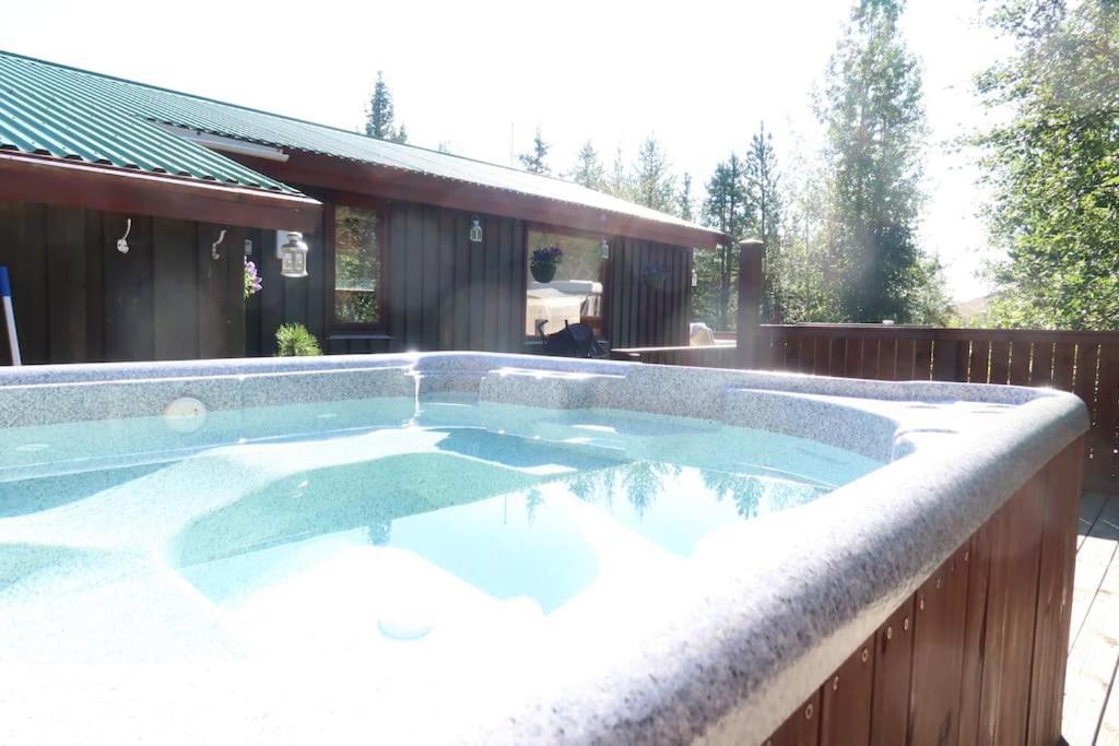 Cottage With Hot Tub In Beautiful Surroundings Hroarsstathir Luaran gambar